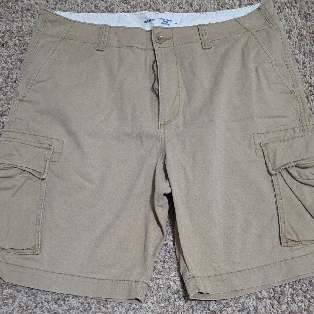 *LIKE NEW* Old Navy Cargo Shorts - Tan - Men's Size 36